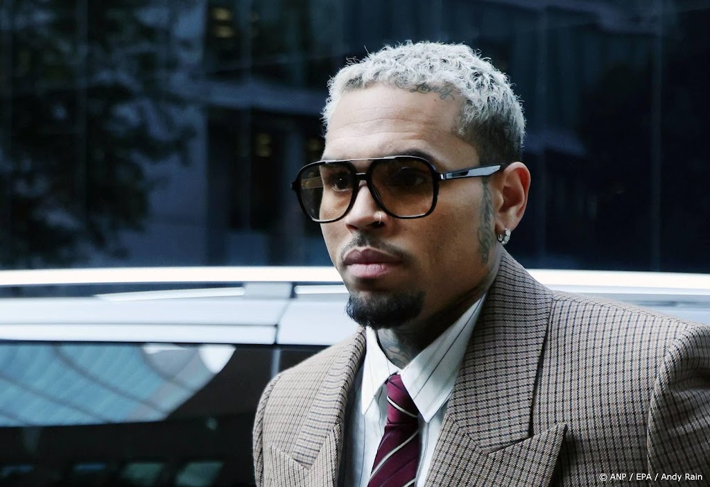 Chris Brown schikt zaak over royalty's van hitnumm