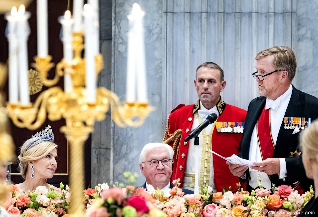 Koning vergelijkt band met Duitsland met lied Ich bin wie du