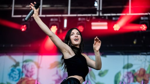 Maan krijgt toch nieuwe 100% NL Award