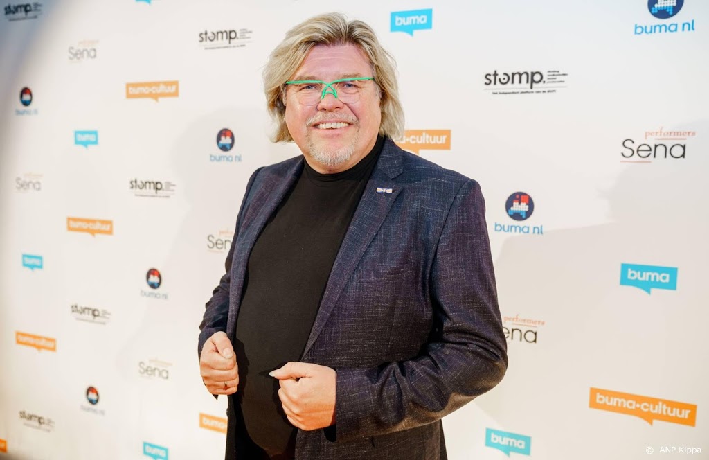 Zanger René Karst noemt tweede autobrand in jaar tijd 'bizar'