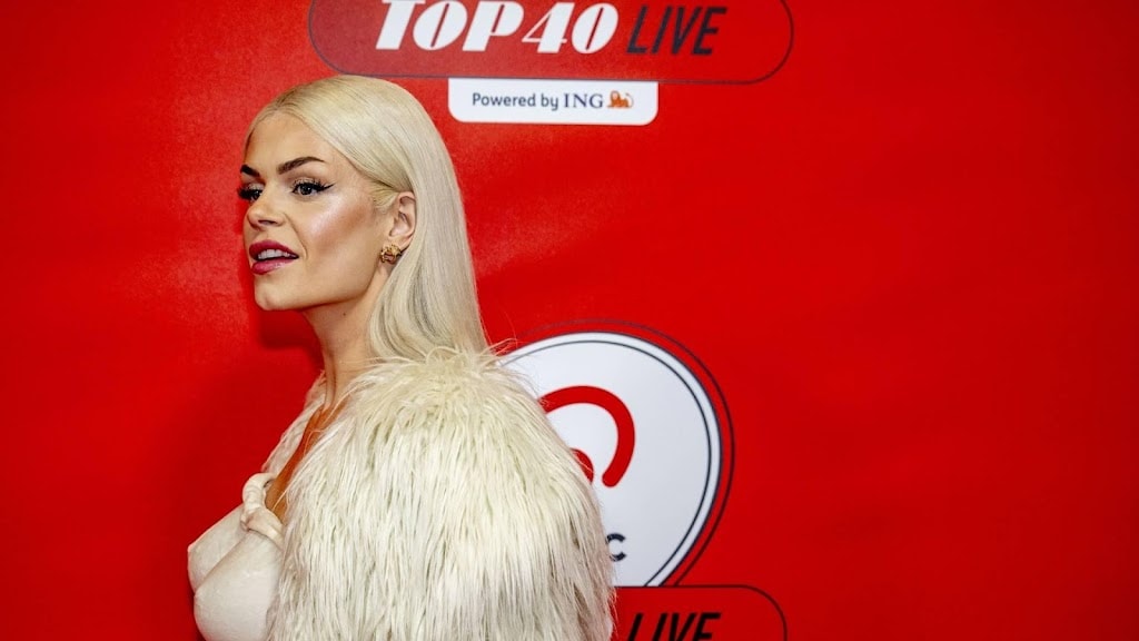 Davina Michelle boekt succes in Polen, treedt op bij The Voice