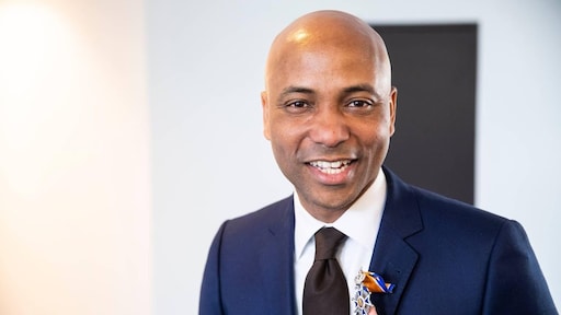 Humberto Tan woest op column Angela de Jong: 'Racistisch en vrouwonvriendelijk'