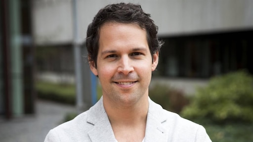 Victor Mids staat in nieuwe serie stil bij 10 jaar MINDF*CK