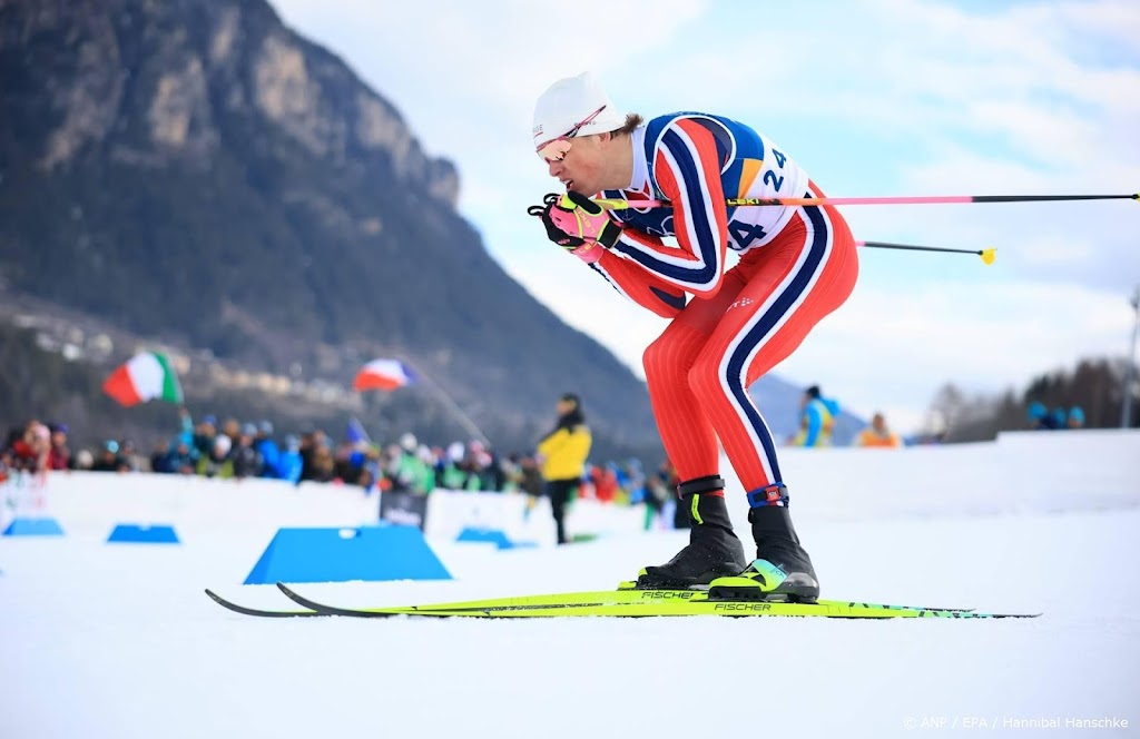 Langlaufer Klaebo nadert record Winterspelen met zevende goud