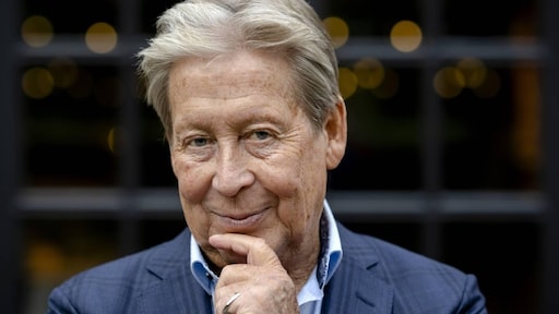 Met spoed opgenomen Hans Kazàn nog altijd in het ziekenhuis