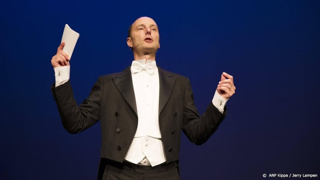 Thomas van Luyn is verteller in The Passion