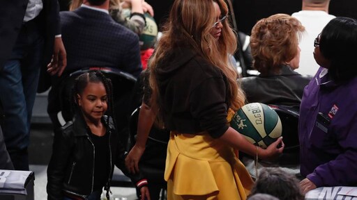 Vader Beyoncé helpt Blue Ivy met carrière op te bouwen