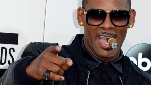 R. Kelly betaalt schuld met winst oude hits