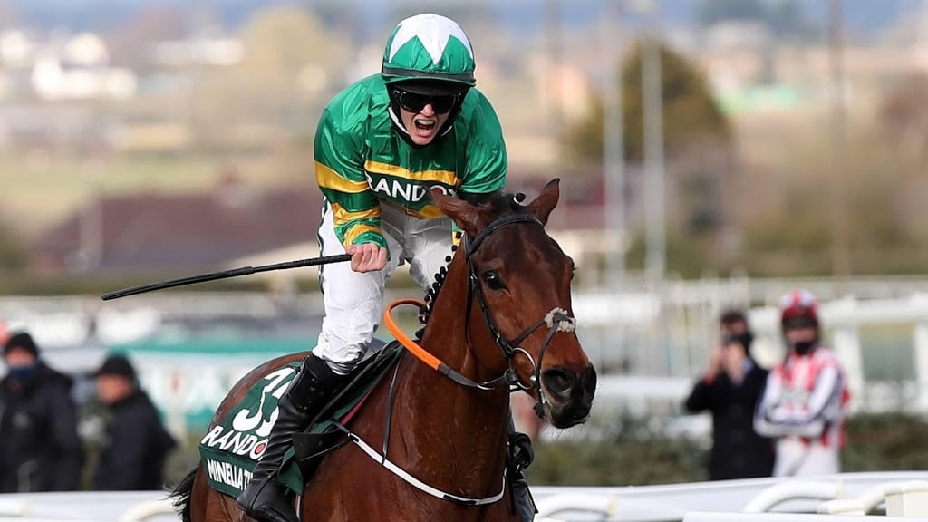 Blackmore eerste vrouw die paardenrace Grand National wint