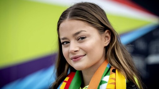 Stefania werkt met 'green screen-techniek' tijdens optreden songfestival
