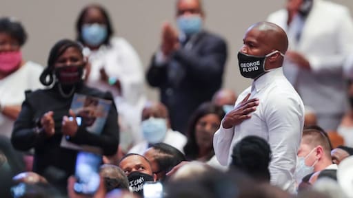 Ook Jamie Foxx aanwezig bij uitvaart George Floyd