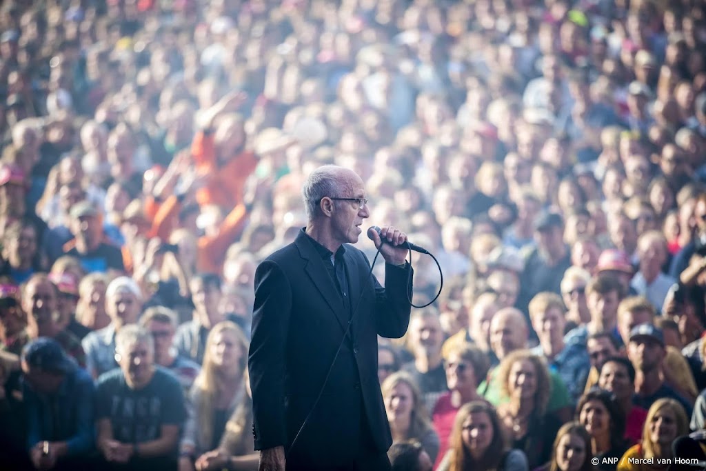 Raymond van het Groenewoud keert terug naar Paradiso