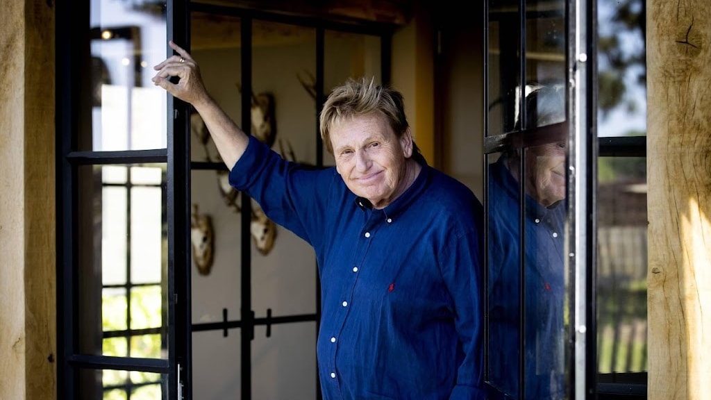 Henny Huisman maakt comeback op tv in Beter Laat Dan Nooit