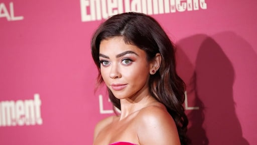 Sarah Hyland viert alsnog 'trouwdag' met bijzondere fotosessie