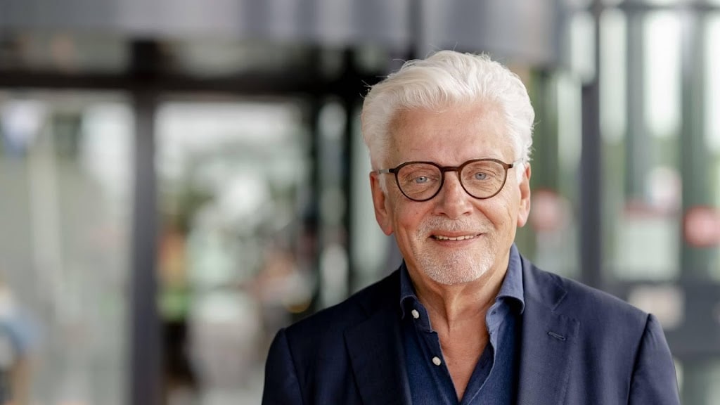 Jan Slagter neemt afscheid van hond met liftfobie: 'Hij is weg'