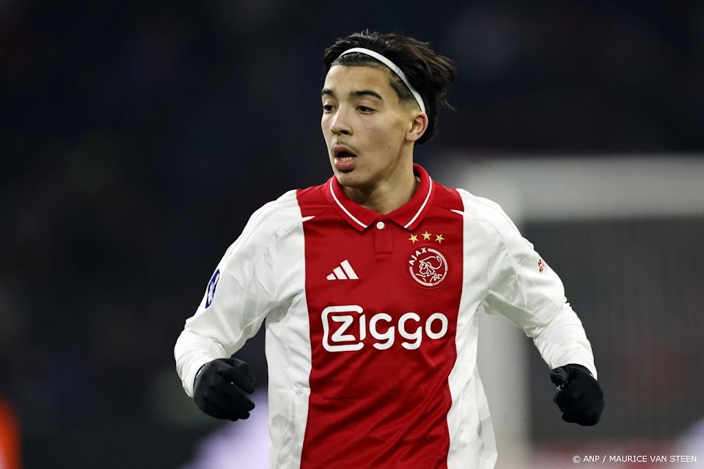 Ajax-trainer Grim bestraft 'laatkomer' Bounida