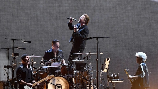 U2 brengt in maart album met opgefriste hits in maart uit