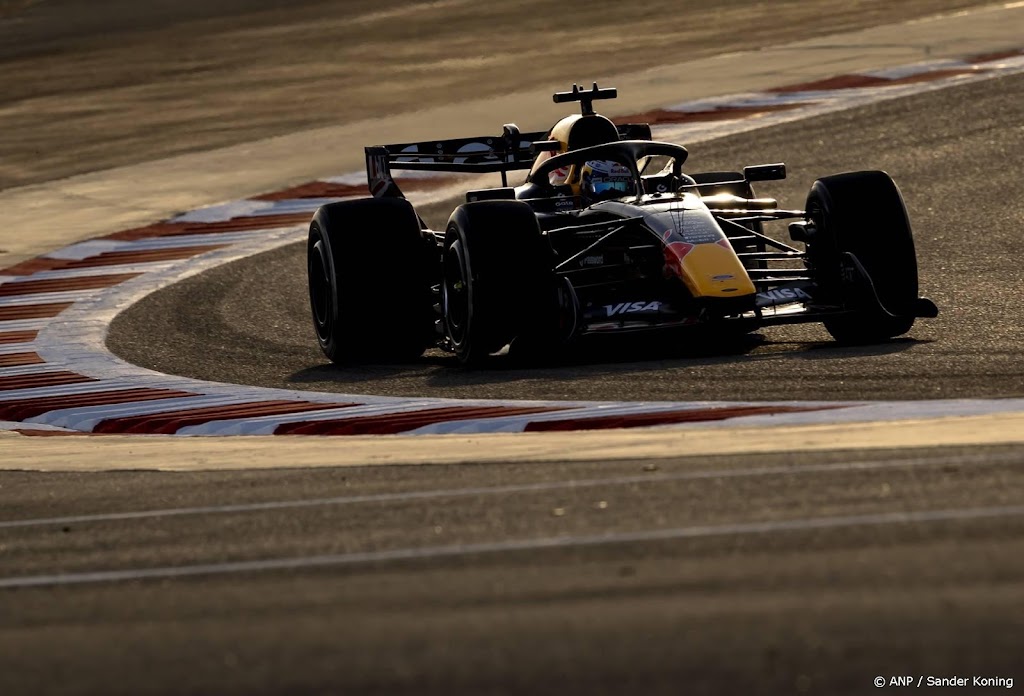 Verstappen rijdt 136 ronden op eerste testdag in Bahrein