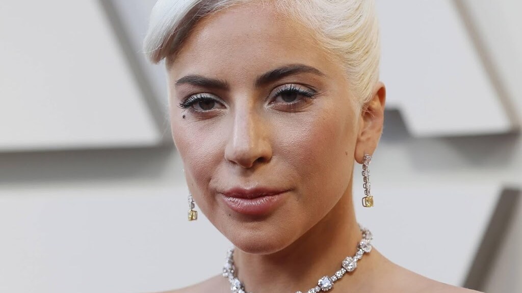 Lady Gaga blikt terug op verwoestende aardbeving Fukushima