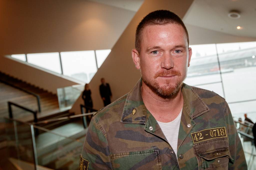Voorzichting begin voor Johnny de Mol