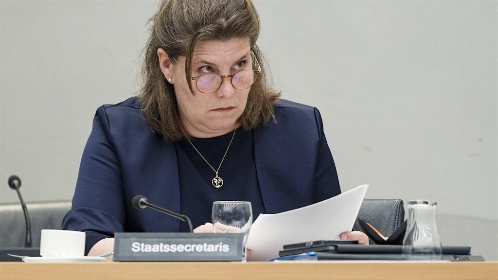 Formerende partijen zijn het oneens over verlenging vergunning NPO