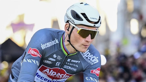 Van der Poel met Philipsen en Riesebeek in Parijs-Roubaix