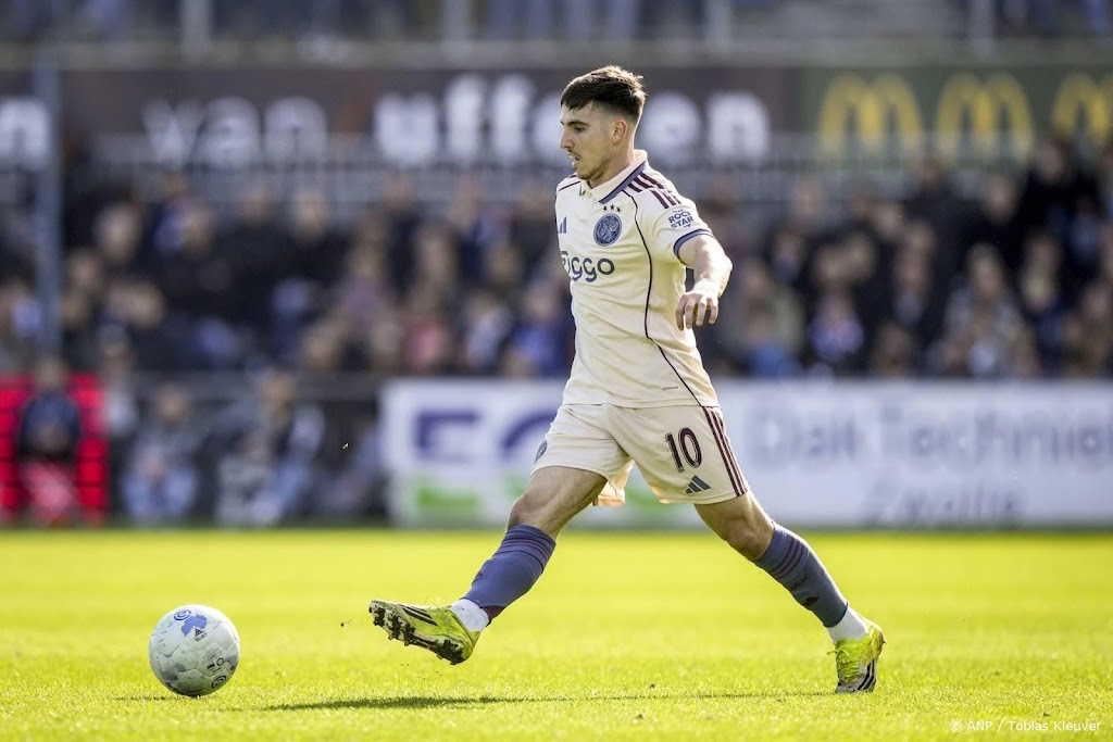 Ajax begint met Gloukh en Itakura tegen Heracles Almelo