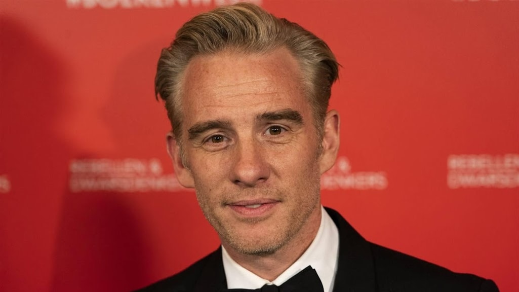 Art Rooijakkers onthult 'nieuwe uitdaging' na operatie aan stembanden