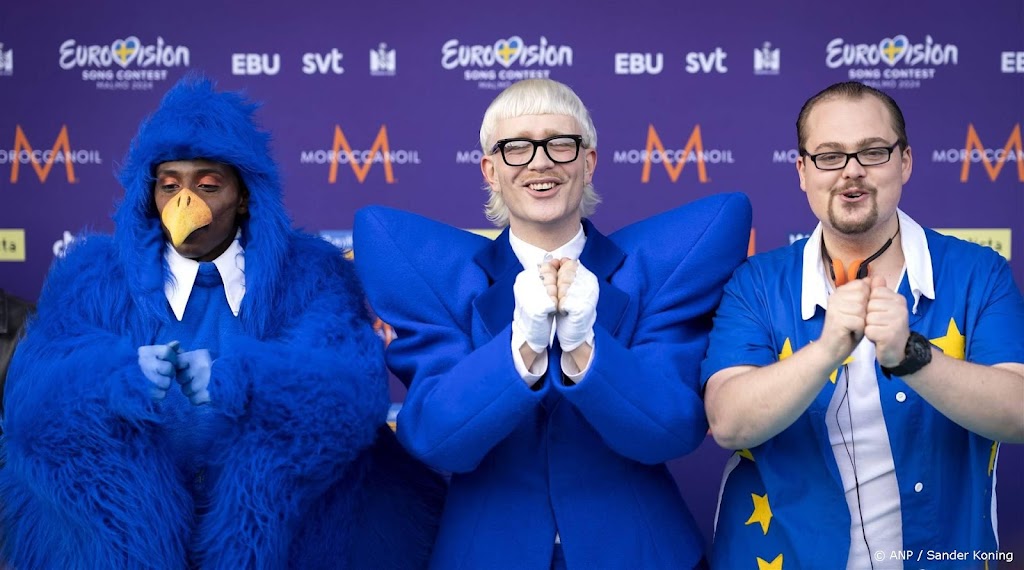 Appie Mussa en Stuntkabouter sturen gebroken hartje naar Joost