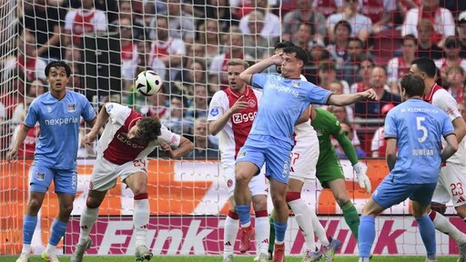 Ajax gaat fors onderuit tegen NEC en zet landstitel op het spel