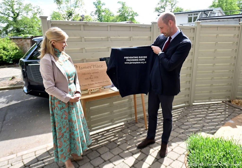 Prins William opent zelfmoordpreventiecentrum voor mannen