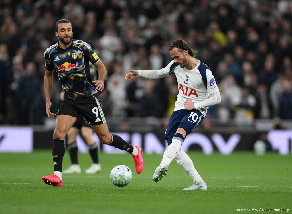 Tottenham nog niet uit degradatiezorgen na gelijkspel tegen Leeds