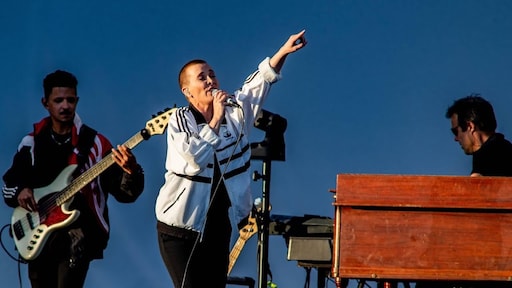 Anouk 'vreselijk nerveus' voor huwelijksconcert op het Malieveld