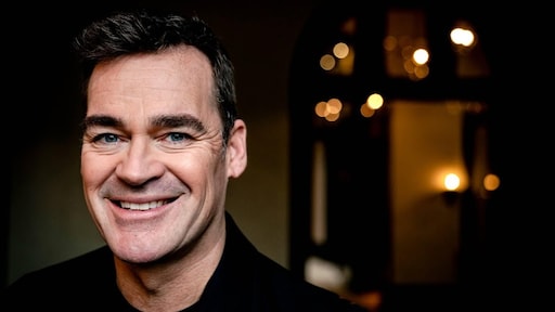 Jeroen van der Boom keert coronaproof terug in theaters