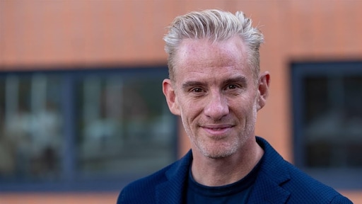 Art Rooijakkers keert terug als presentator met dit SBS6-programma