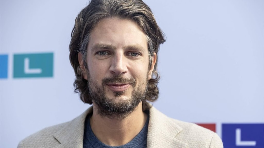 Renze Klamer speelt nummer met Douwe Bob in Paradiso