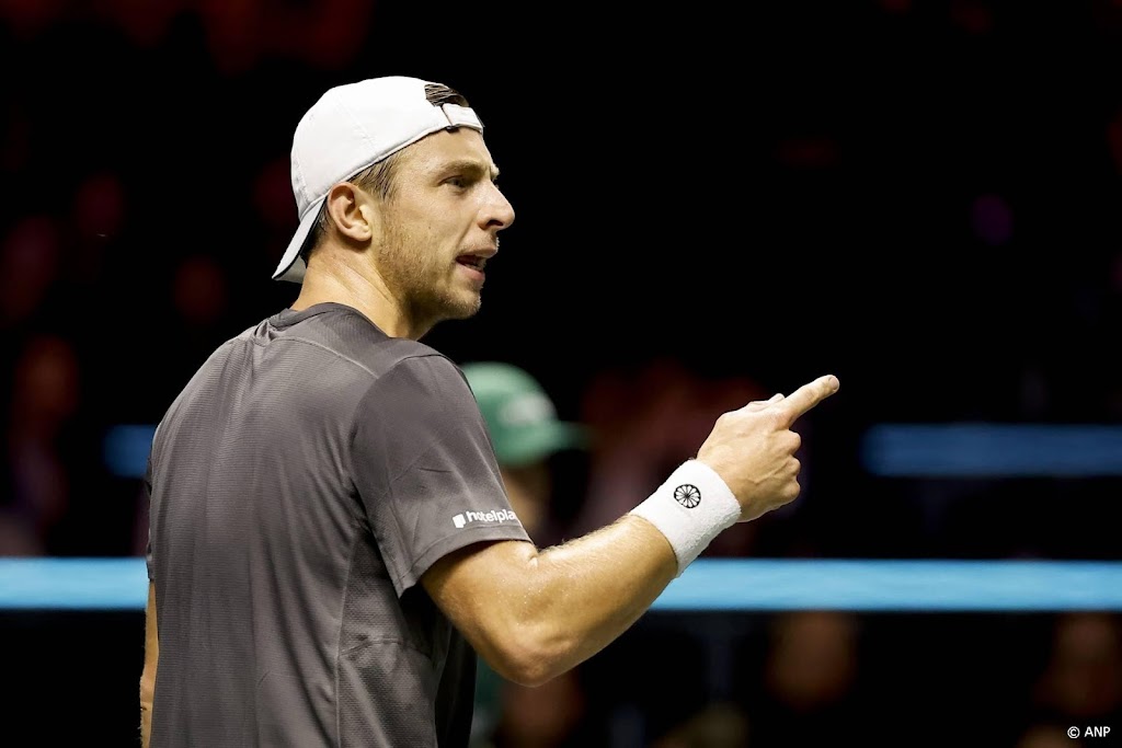 Tennissers Griekspoor en De Jong clashen over Davis Cup-kritiek