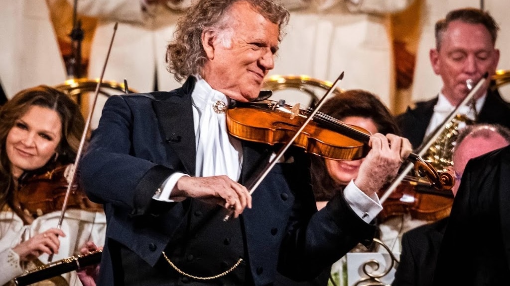Image for the article: Zoon André Rieu waarschuwt fans voor oplichters op sociale media