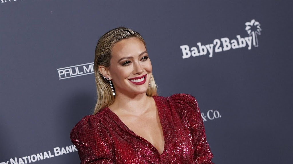 Hilary Duff heeft drie uur durende playlist voor bevalling gemaakt