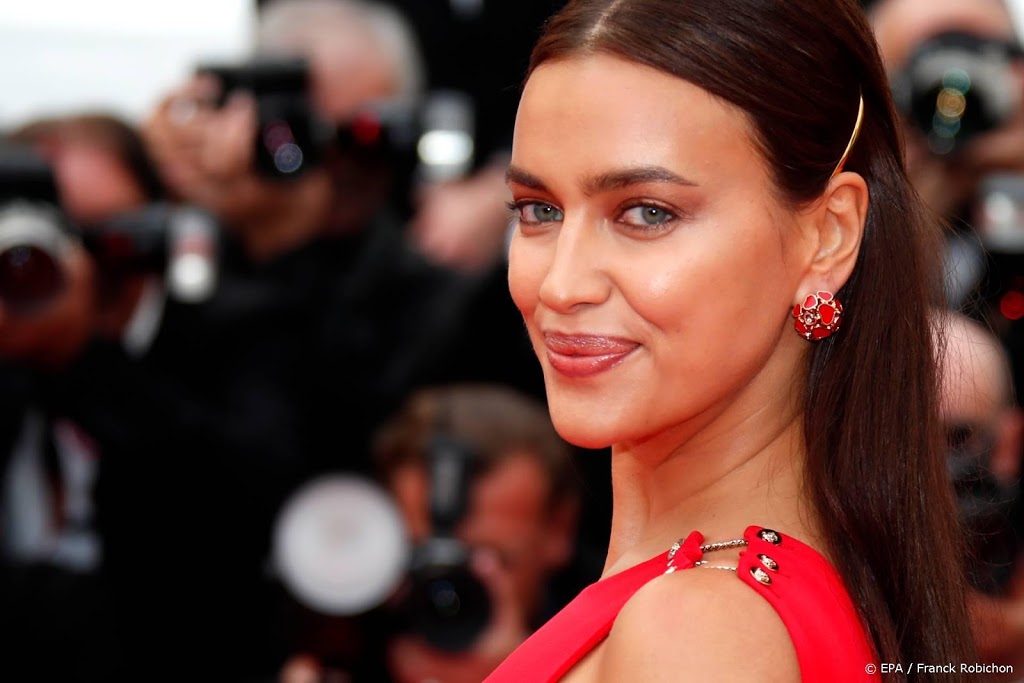 Ex Lady Gaga 'liket' foto Irina Shayk 