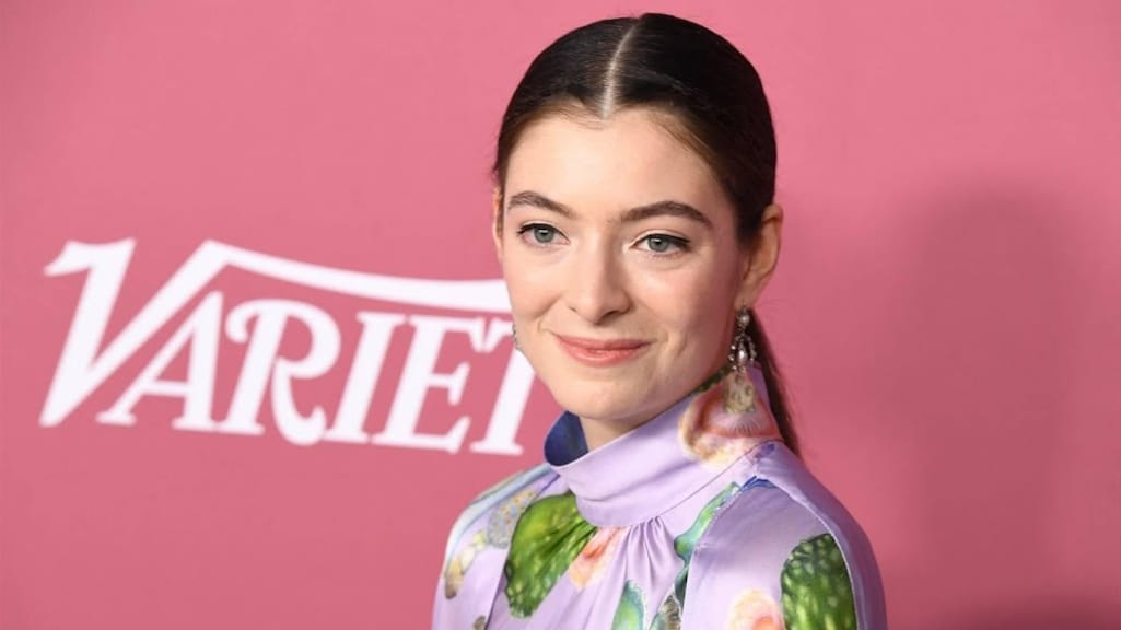 Lorde deelt een seconde van nieuwe muziek