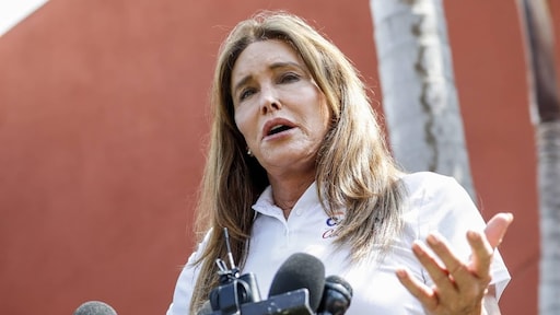 Caitlyn Jenner flink onder vuur na steunen Donald Trump: 'Je bent een schande'