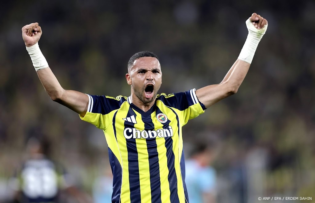 Feyenoord naar Europa League na ruime nederlaag bij Fenerbahçe