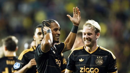 Kehrer helpt Ajax bij basisdebuut met doelpunt langs Fortuna