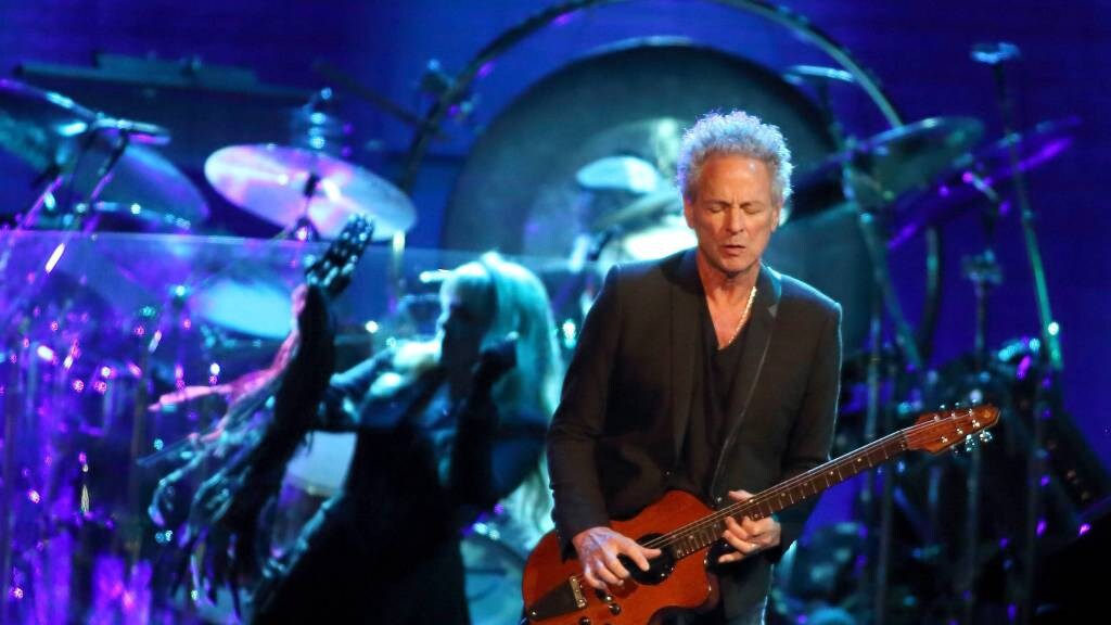 Lindsey Buckingham klaagt Fleetwood Mac aan
