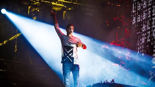 Martin Garrix treedt op als Max Verstappen kampioen wordt