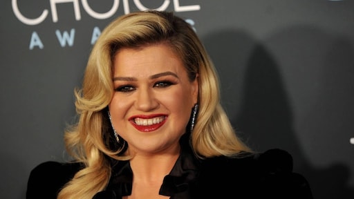 Kelly Clarkson over Valentijnsdag na breuk: 'Met mezelf op date'