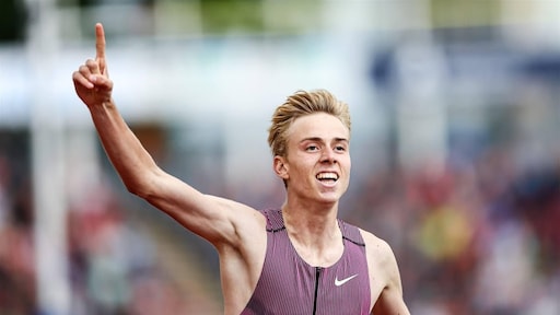 Laros pulveriseert Nederlands record binnen 3000 meter