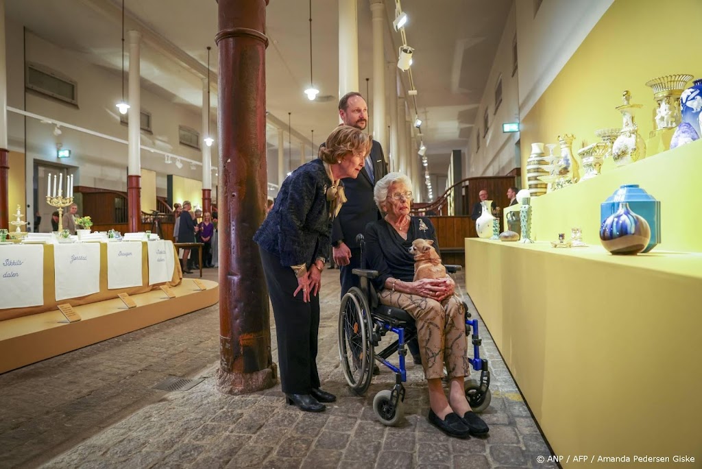 Sonja vermoedt dat prinses Astrid 'oudste prinses ter wereld' is