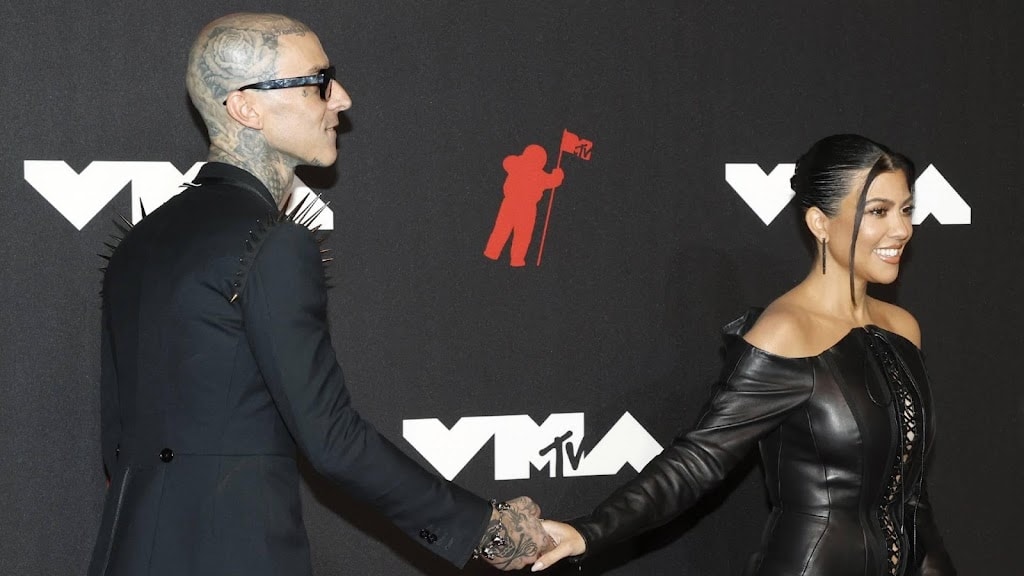 Kourtney Kardashian en Travis Barker plannen intieme ceremonie